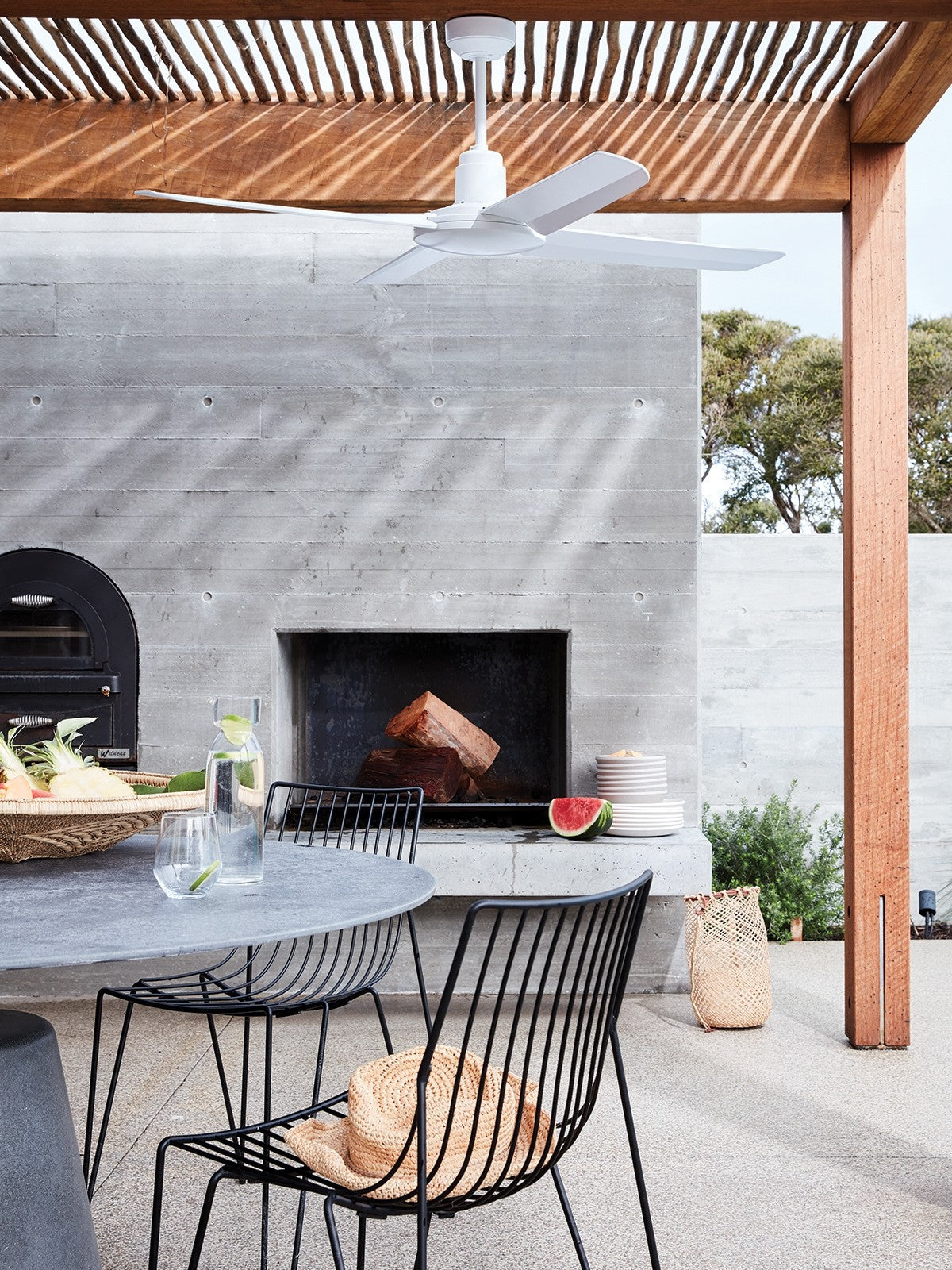 52 Inch IP55 Wet Rated White Fan with Remote