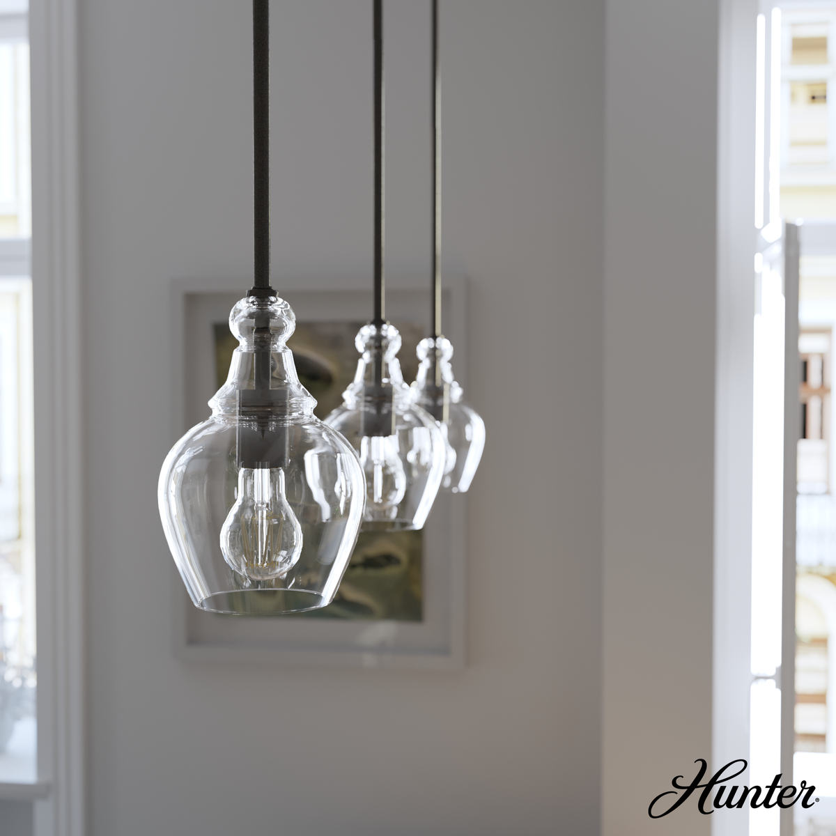 Opaline Crest 8-inch 1-light Matte White Ceramic and Luxe Gold 2500K LED Wall Sconce with Matte White Ceramic Shade