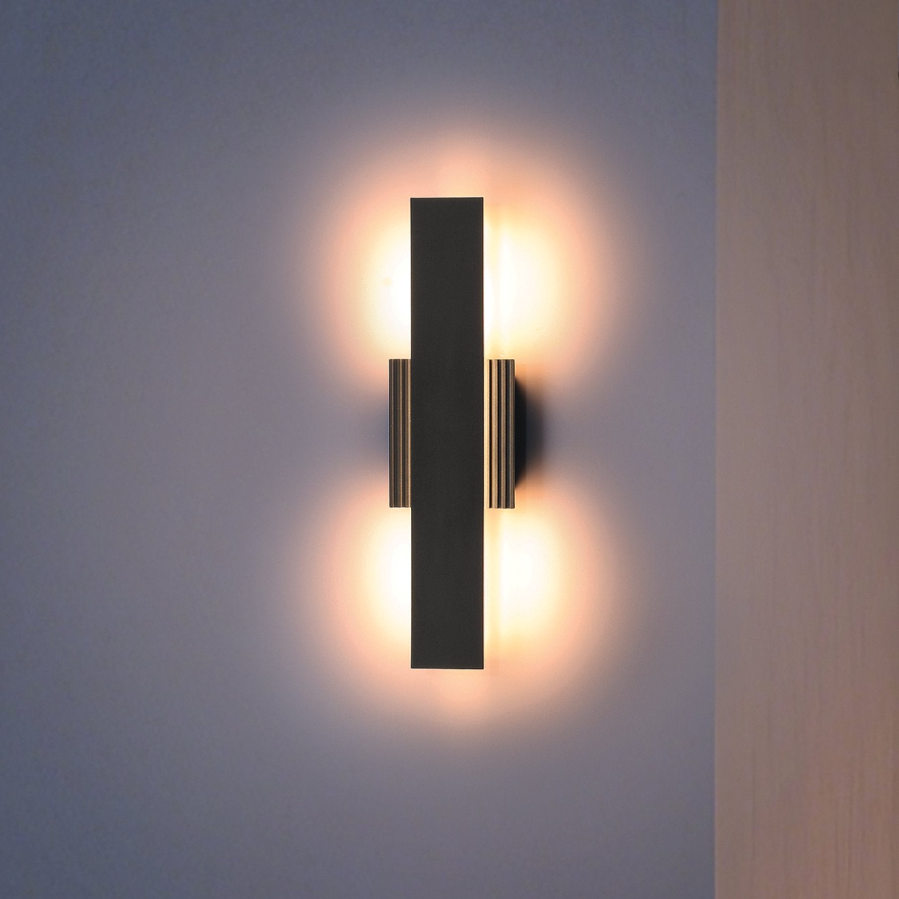 Jacks 22-inch Textured Black 5CCT LED Exterior Wall Sconce