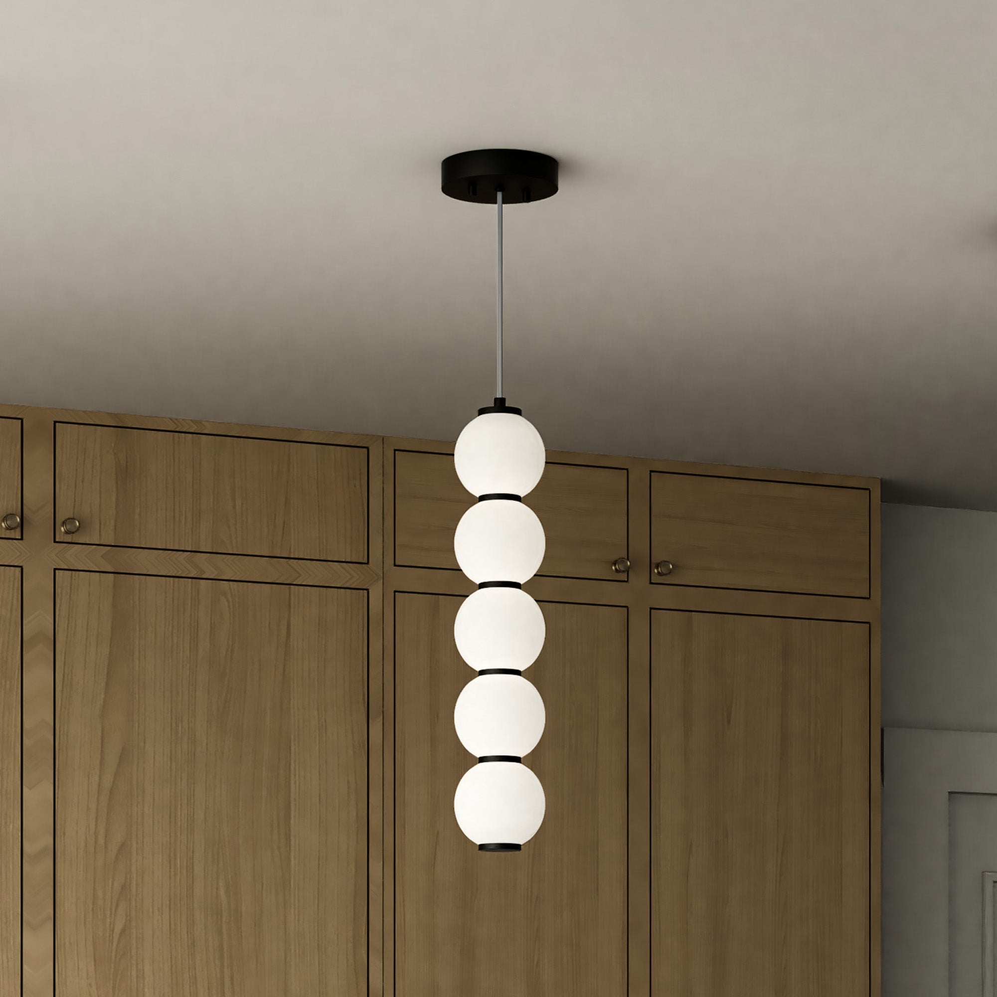 bijou-5-in-steel-pendant