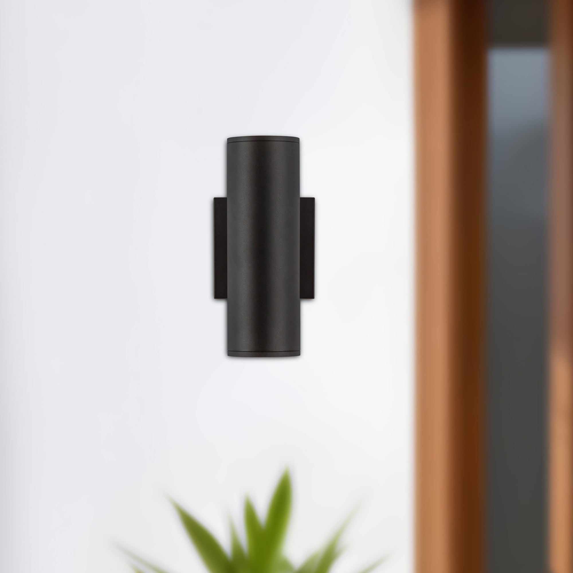 Lorna 9-in (3-in Dia.) Aluminum Up & Down Wall Sconce