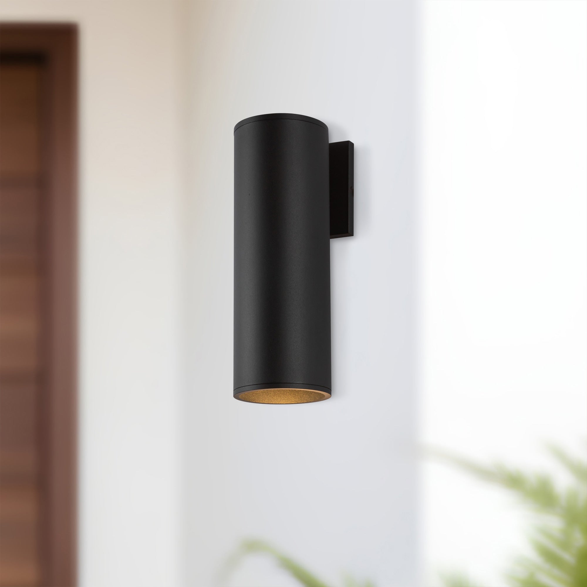 Lorna 12-in (4-in Dia.) Aluminum Outdoor Wall Sconce