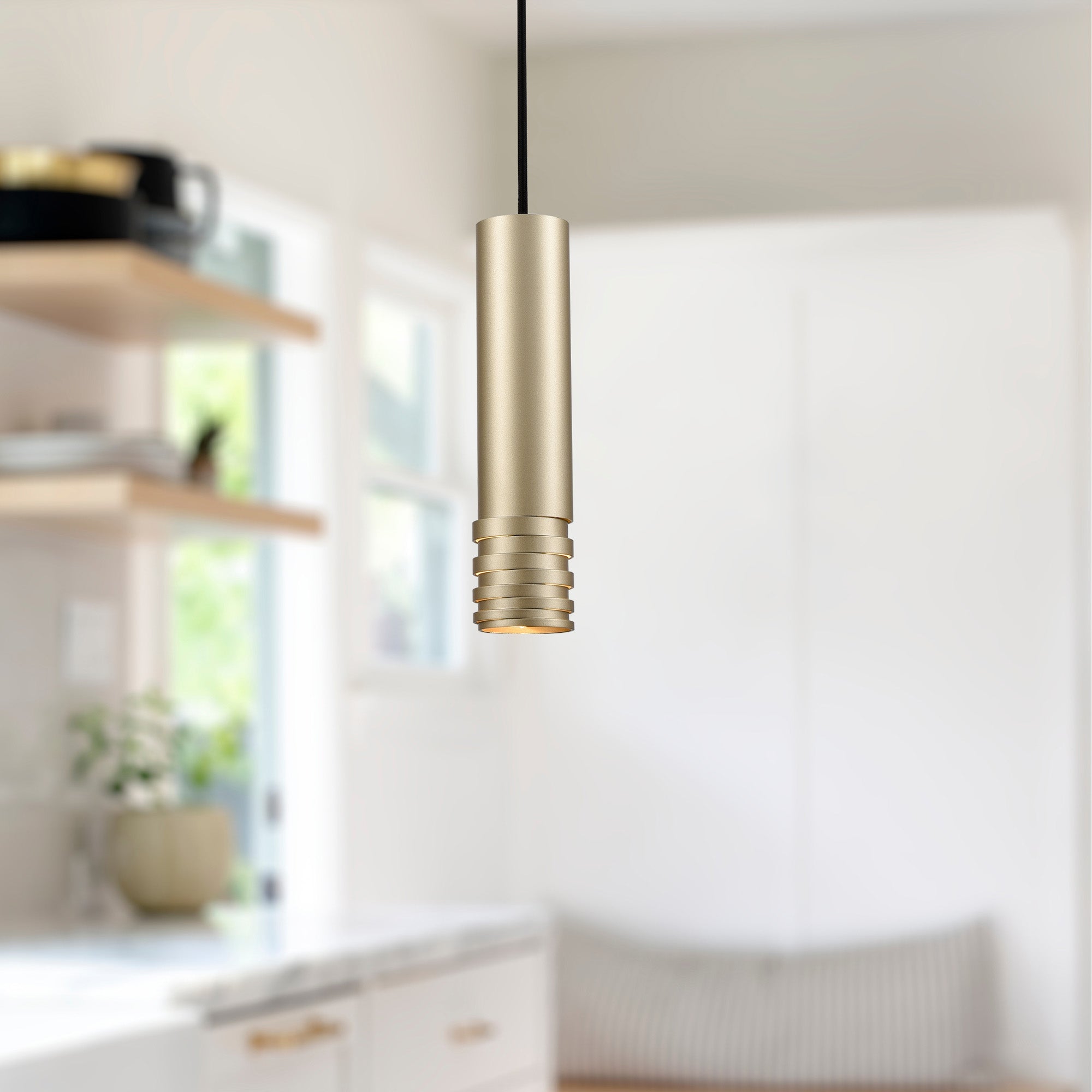 milca-10-in-aluminum-pendant