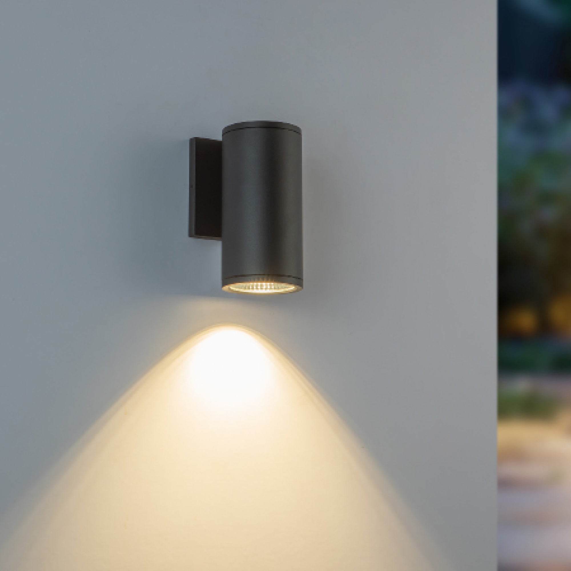 Nordic 7-in Black Outdoor Wall Light