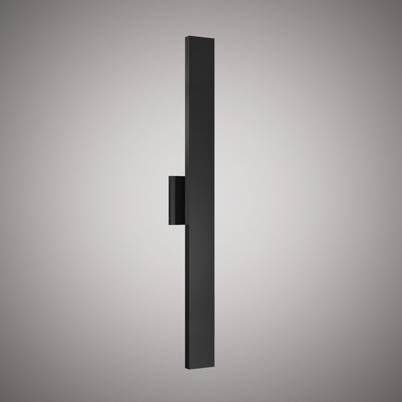 Blade 48-in wall light Black powder Coated Dimmable 40W