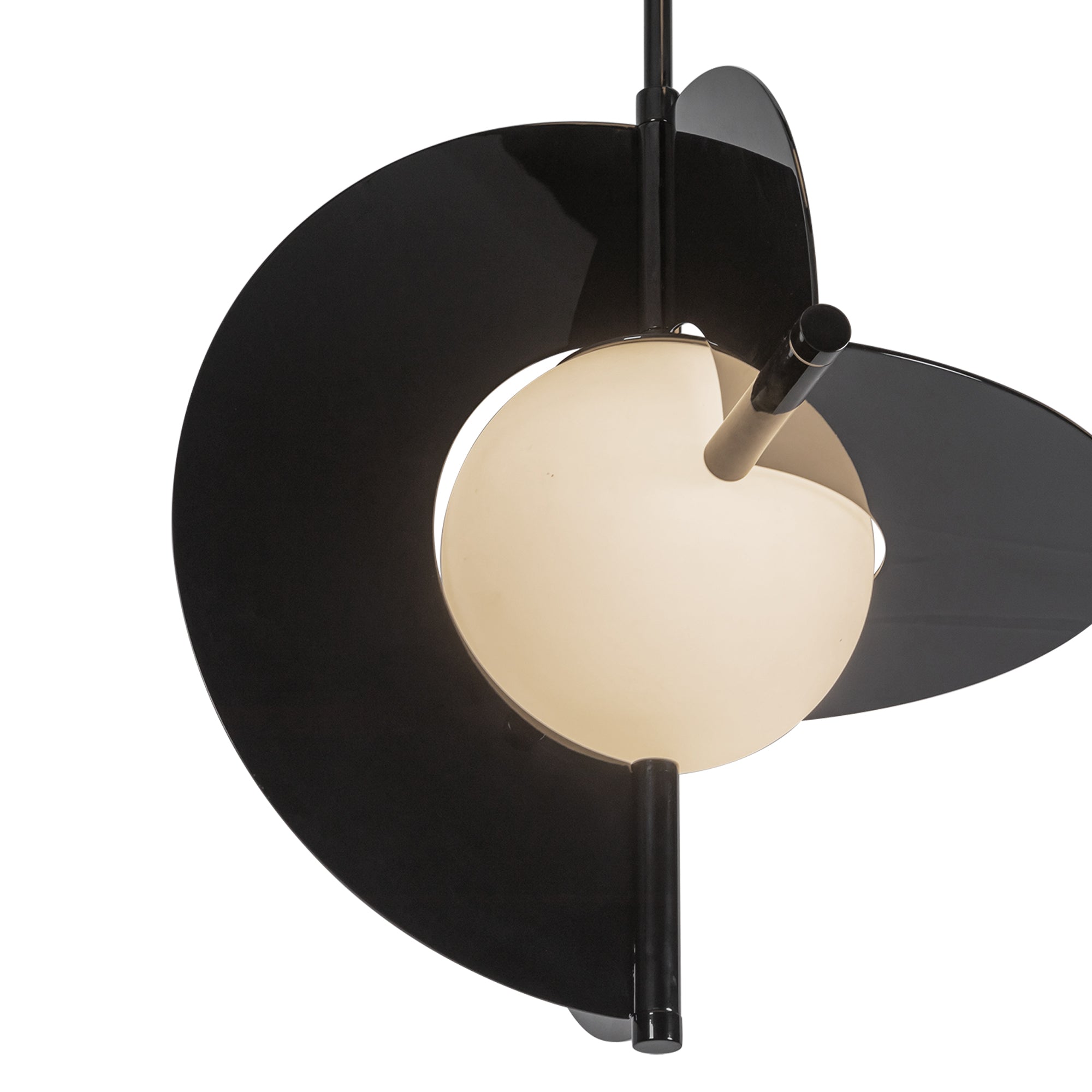 Scorpio 27-in Aluminum Chandelier