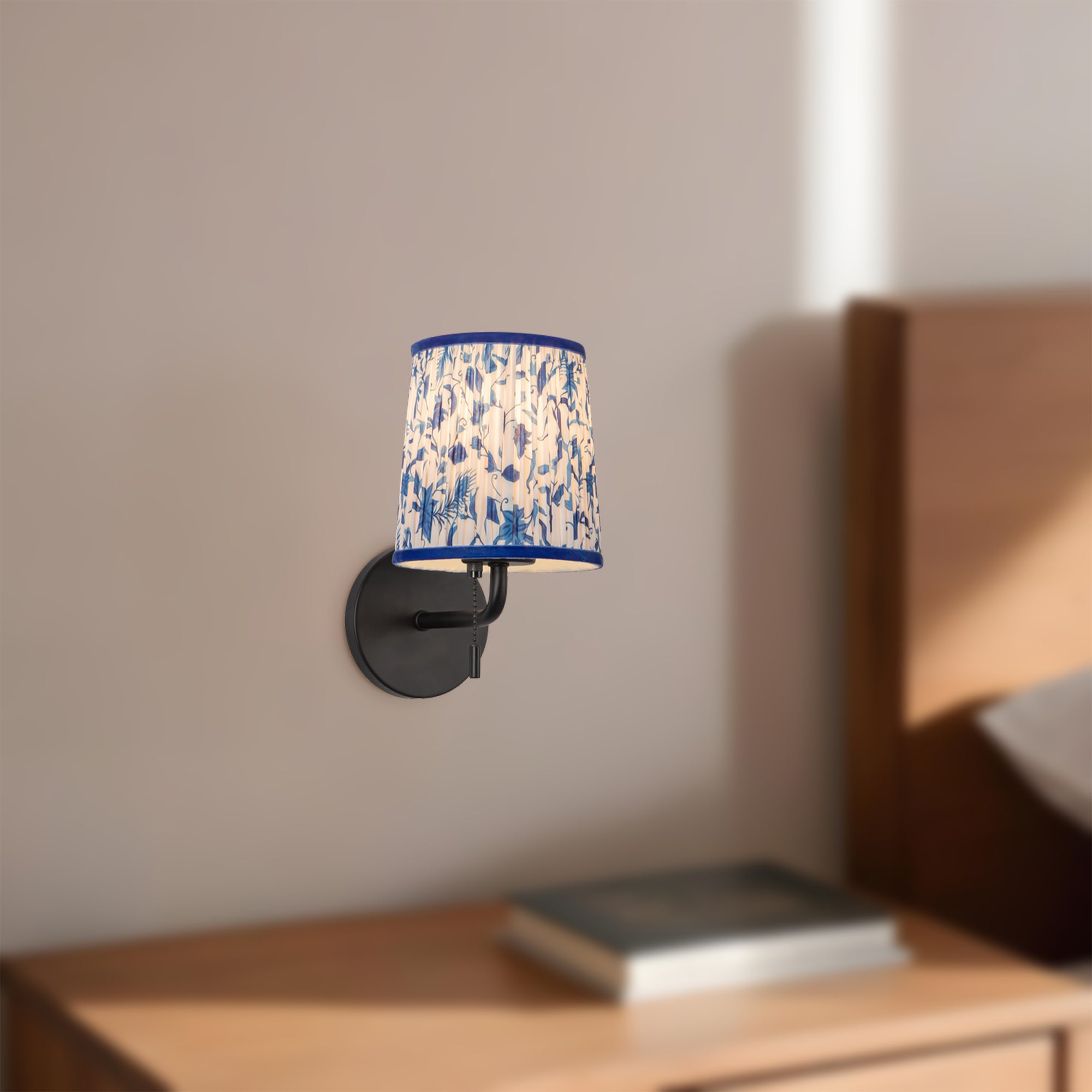 scout-10-in-steel-vanity-light