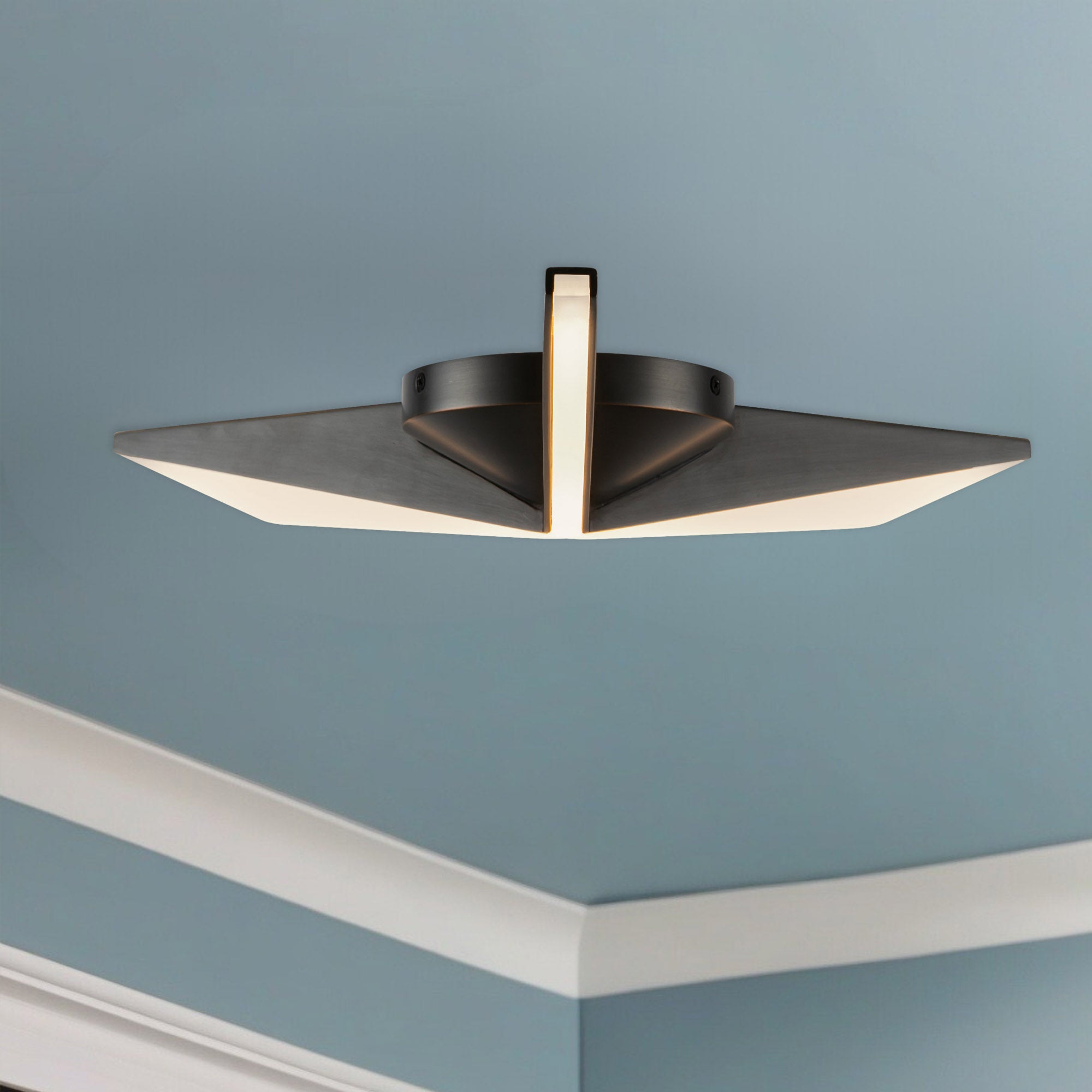 Tachi 18-in Steel Flush Mount