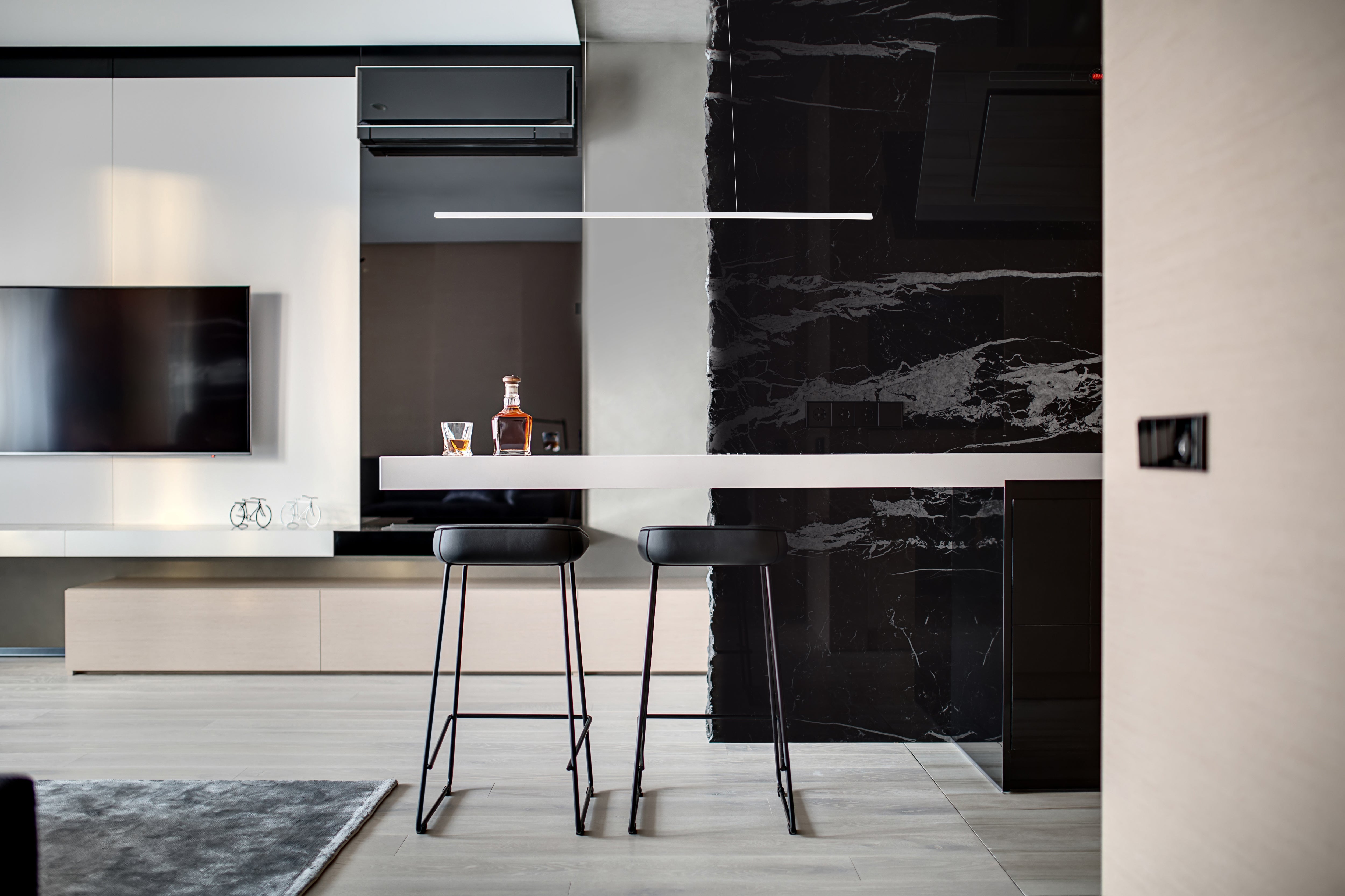 Vega Minor 48-in Aluminum Linear Pendant