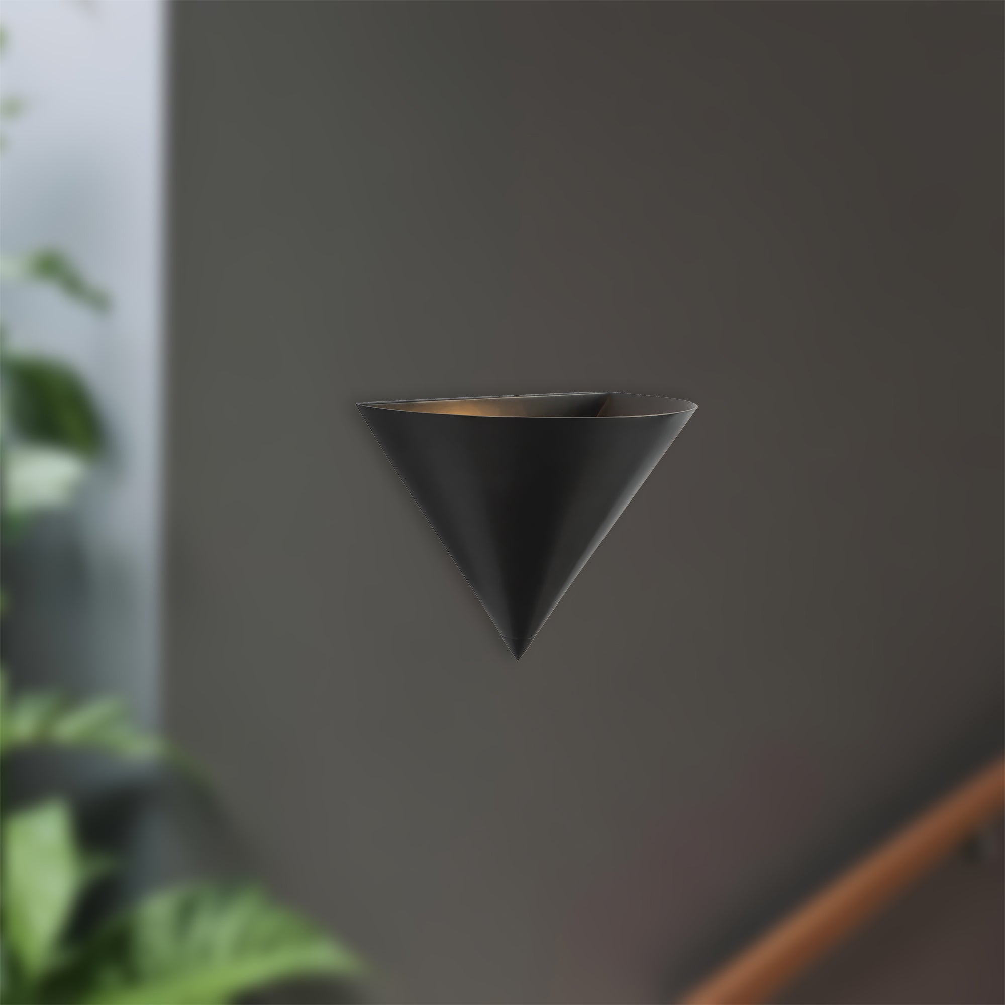 Versus 8-in Brass Wall Sconce