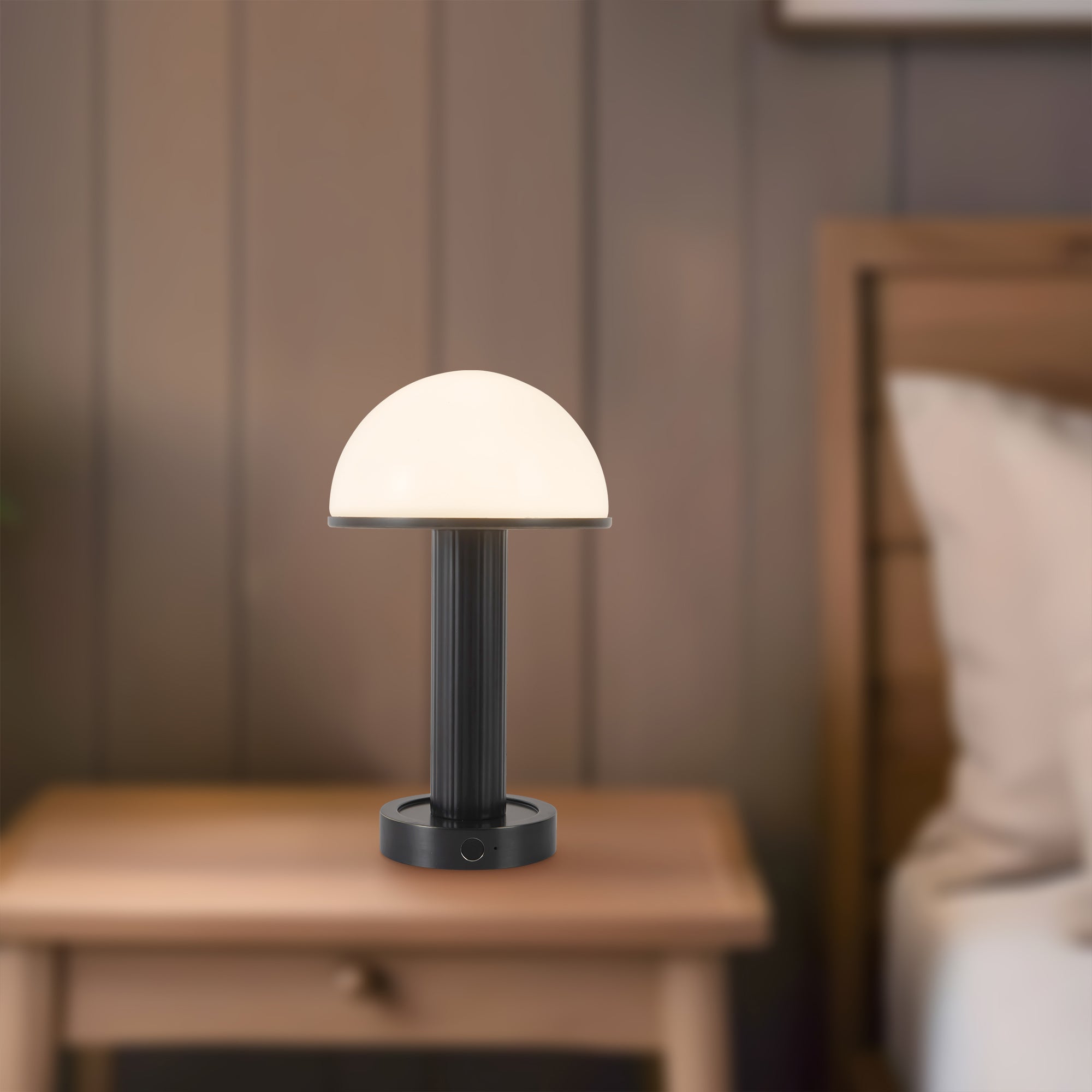 Vienna 9-in Steel Table Lamp