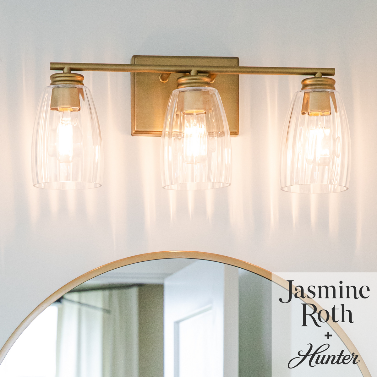 Rossmoor 20.5-inch 3-light Luxe Gold Vanity Light with Clear Fluted Glass