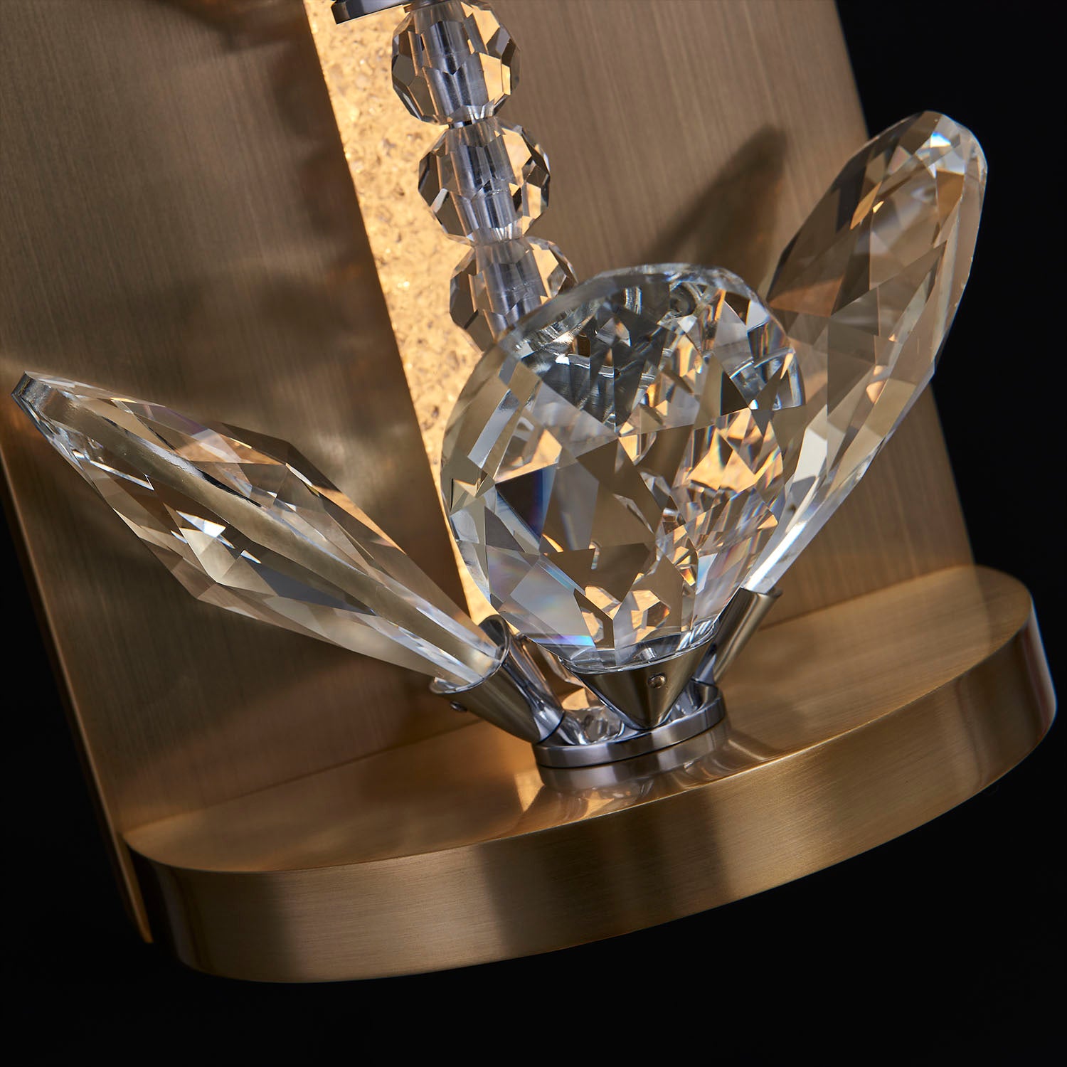 6'' Petalo 1 Light Winter Brass Wall Sconce