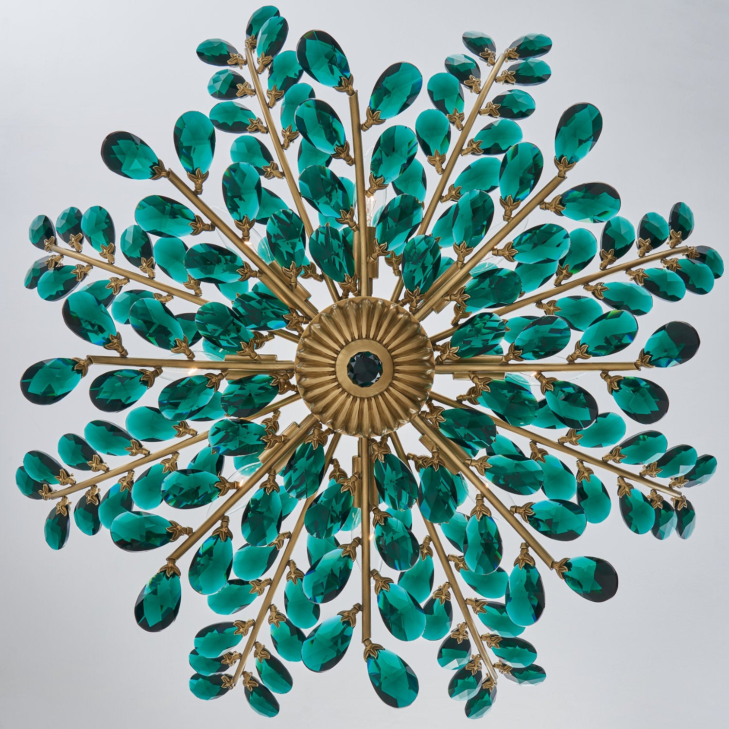 22.5'' Alloro 8 Light True Brass Chandelier