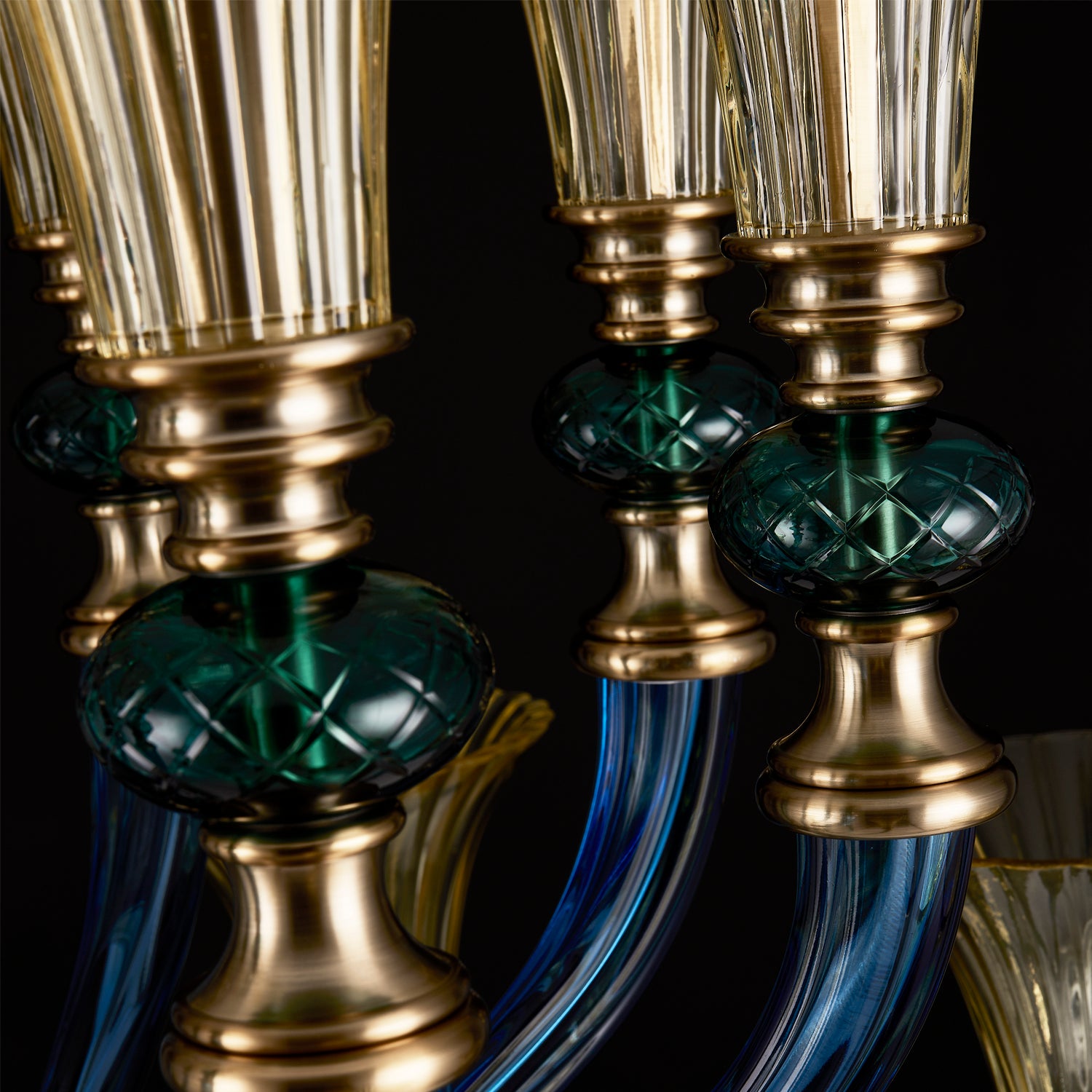 44'' Tinta 16 Light Winter Brass Chandelier