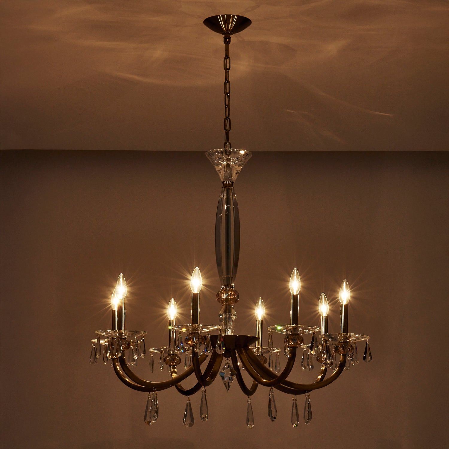 33'' Passo 8 Light Brushed Brass Chandelier
