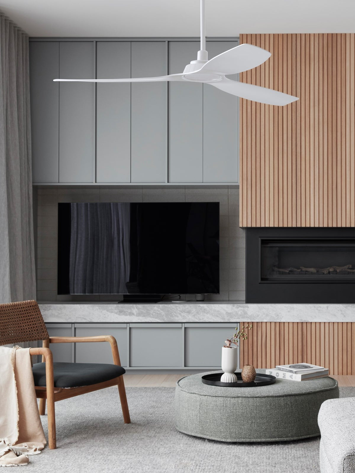 52 Inch Indoor Outdoor DC White Fan with Remote