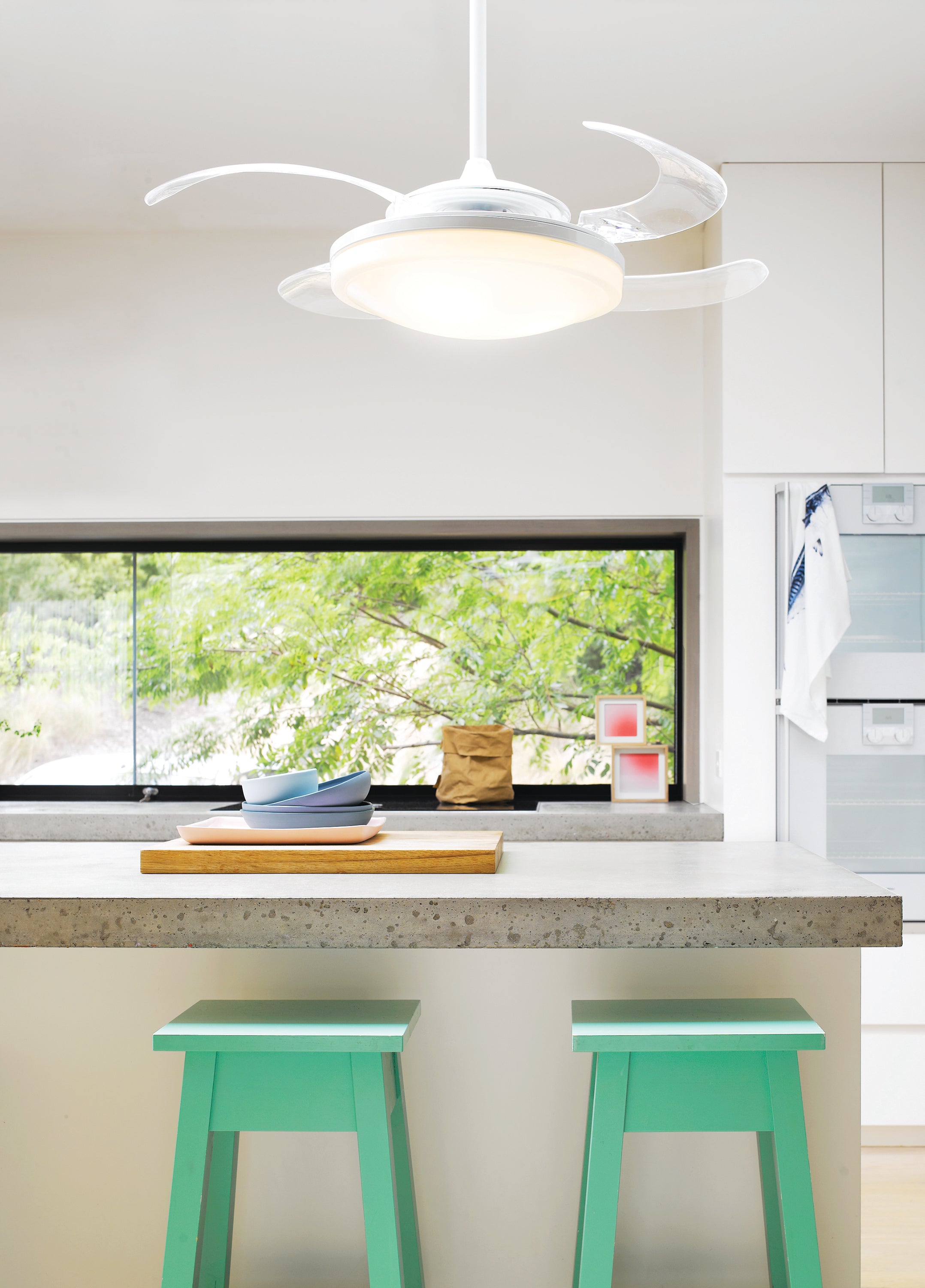 EVO2 48 Inch 3 Light White Fan with Retractable Blades