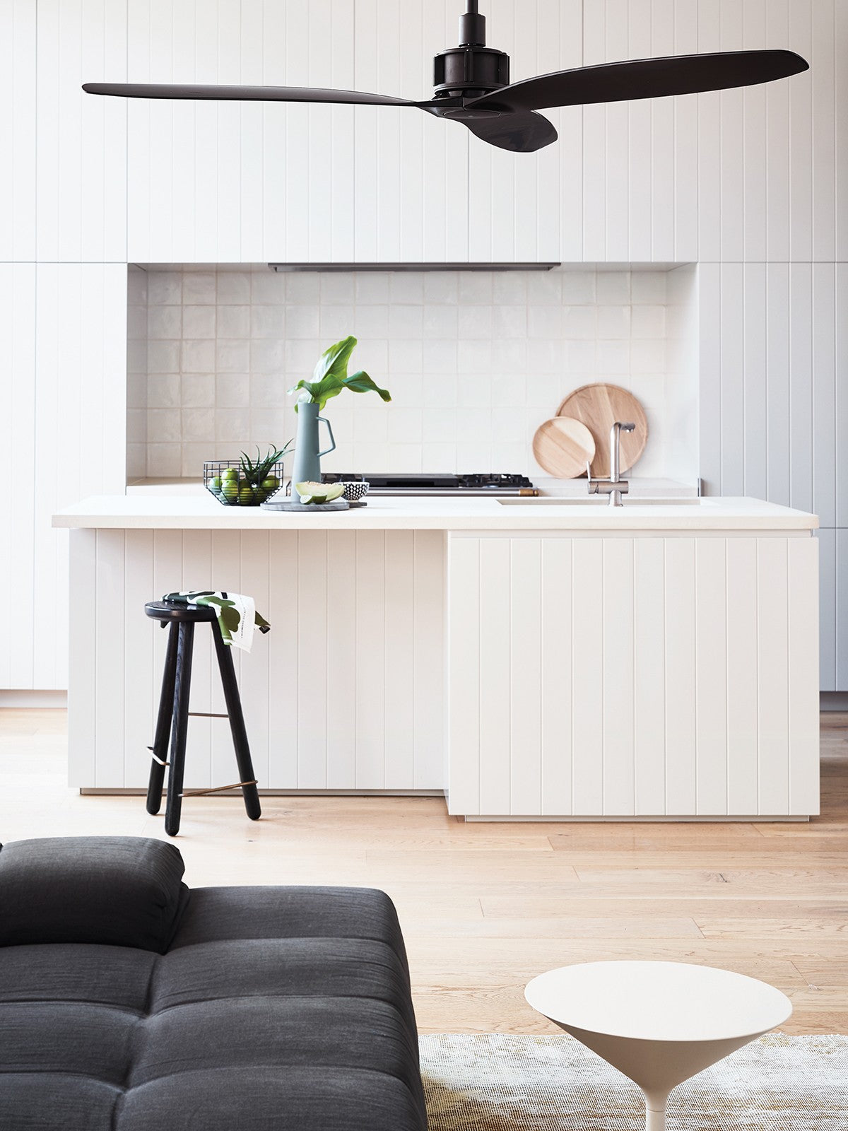 Viceroy 52 Inch Black Fan with Remote