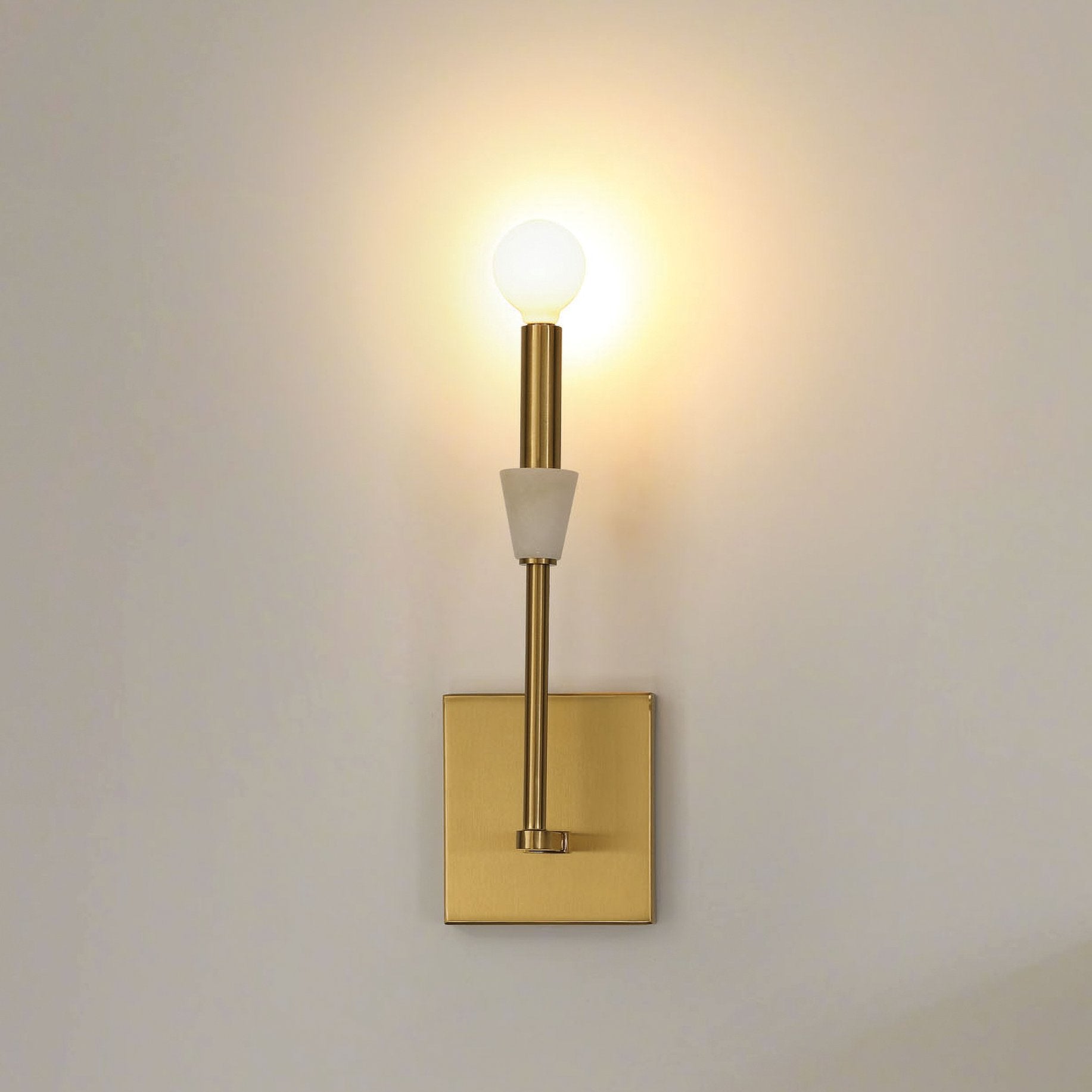 Montclair 12-inch 1-light Brushed Gold and Natural Alabaster Wall Sconce