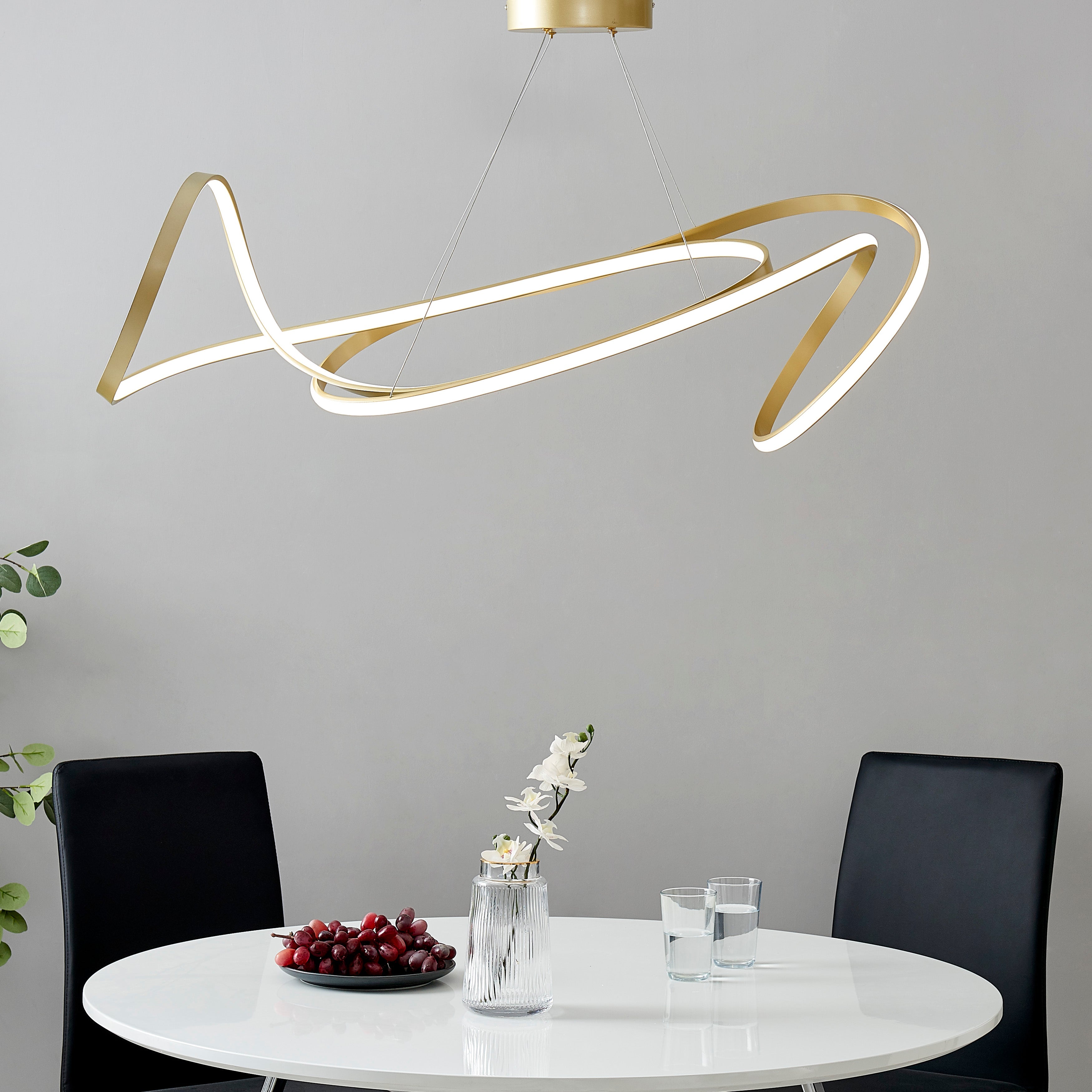 Moscow LED Chandelier | Gold