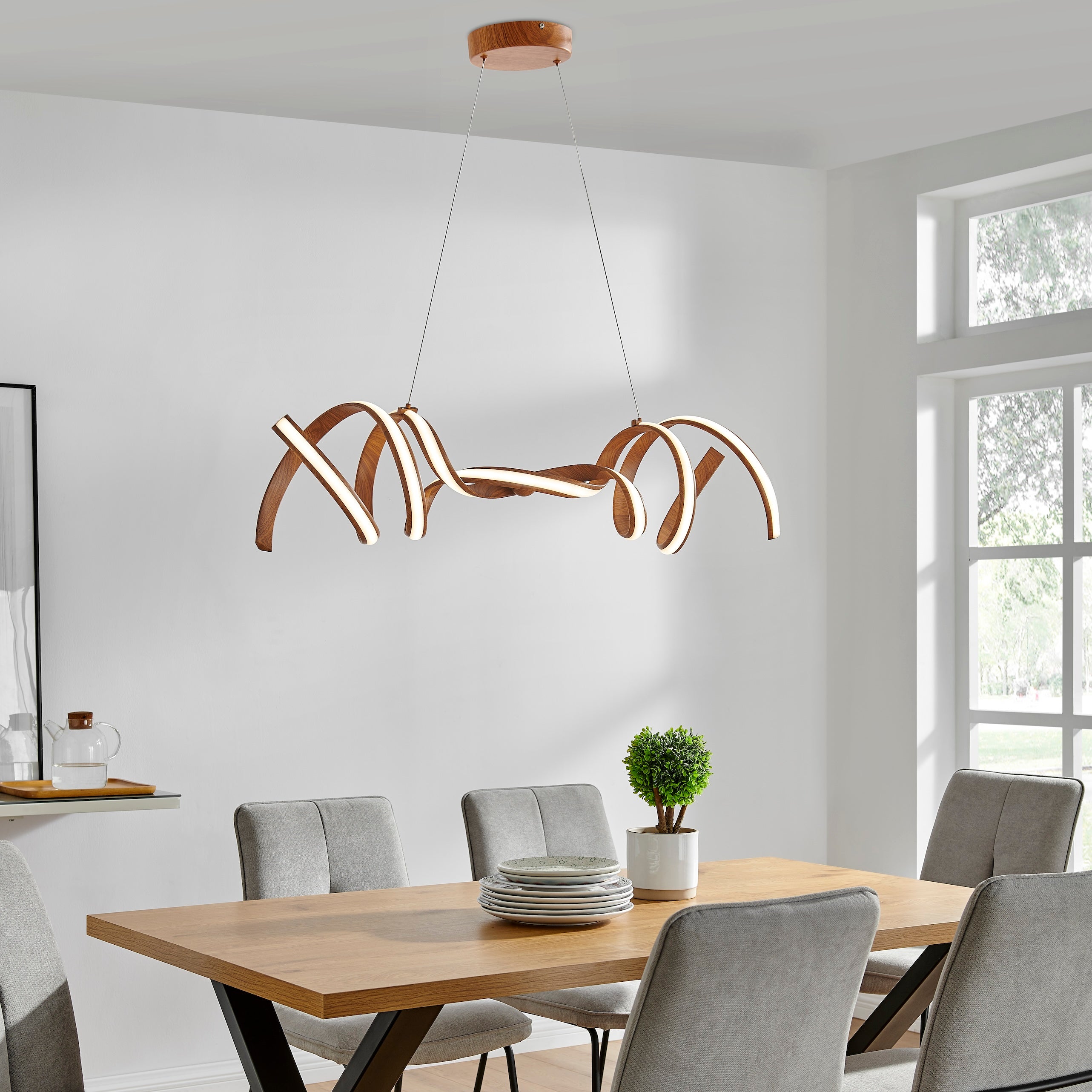 Munich LED Horizontal Chandelier | Wood
