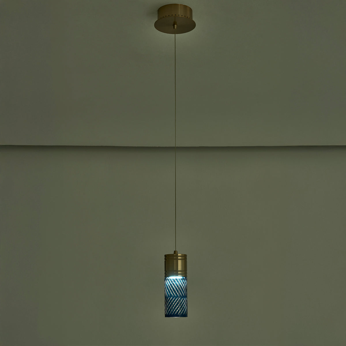 8.5'' Kiriko 1 Light Winter Brass Pendant