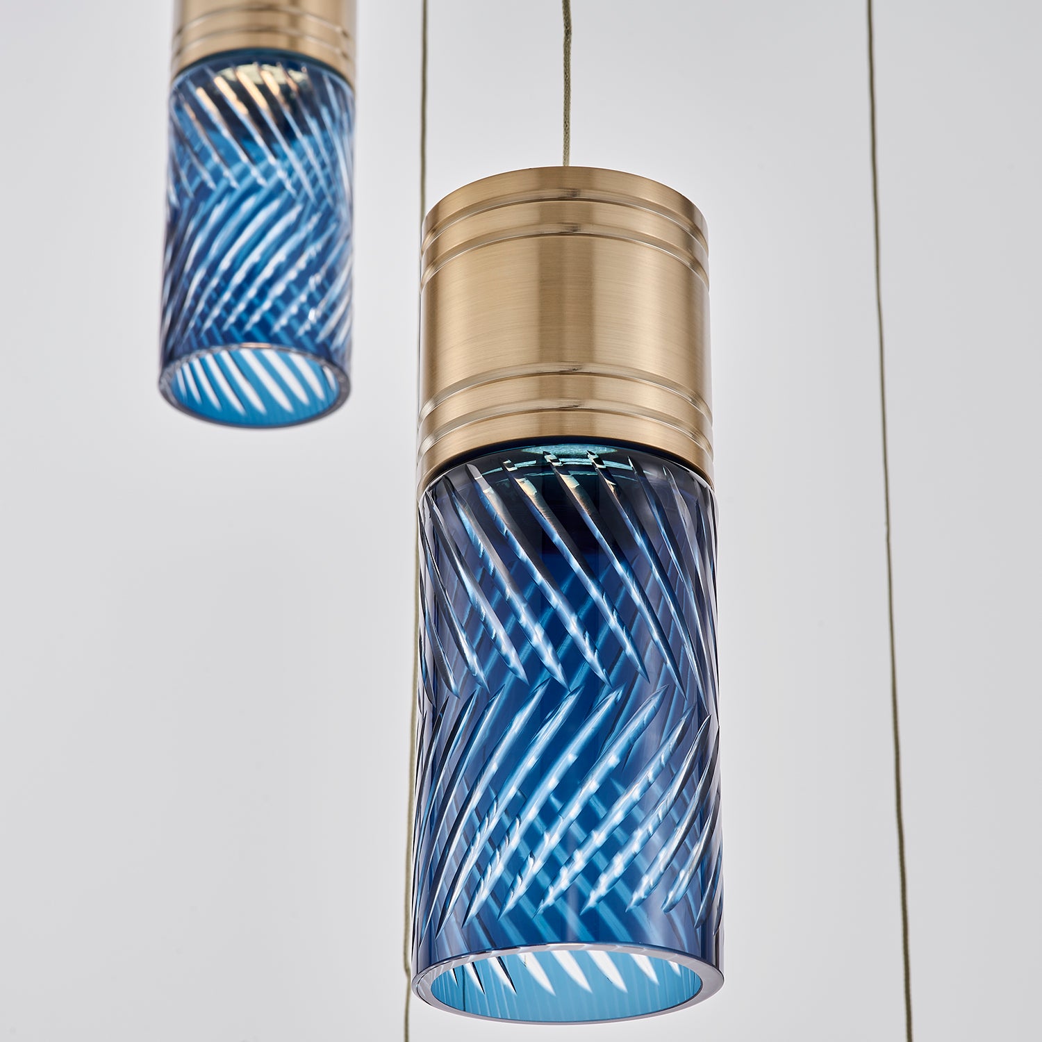 8.5'' Kiriko 9 Light Winter Brass Chandelier