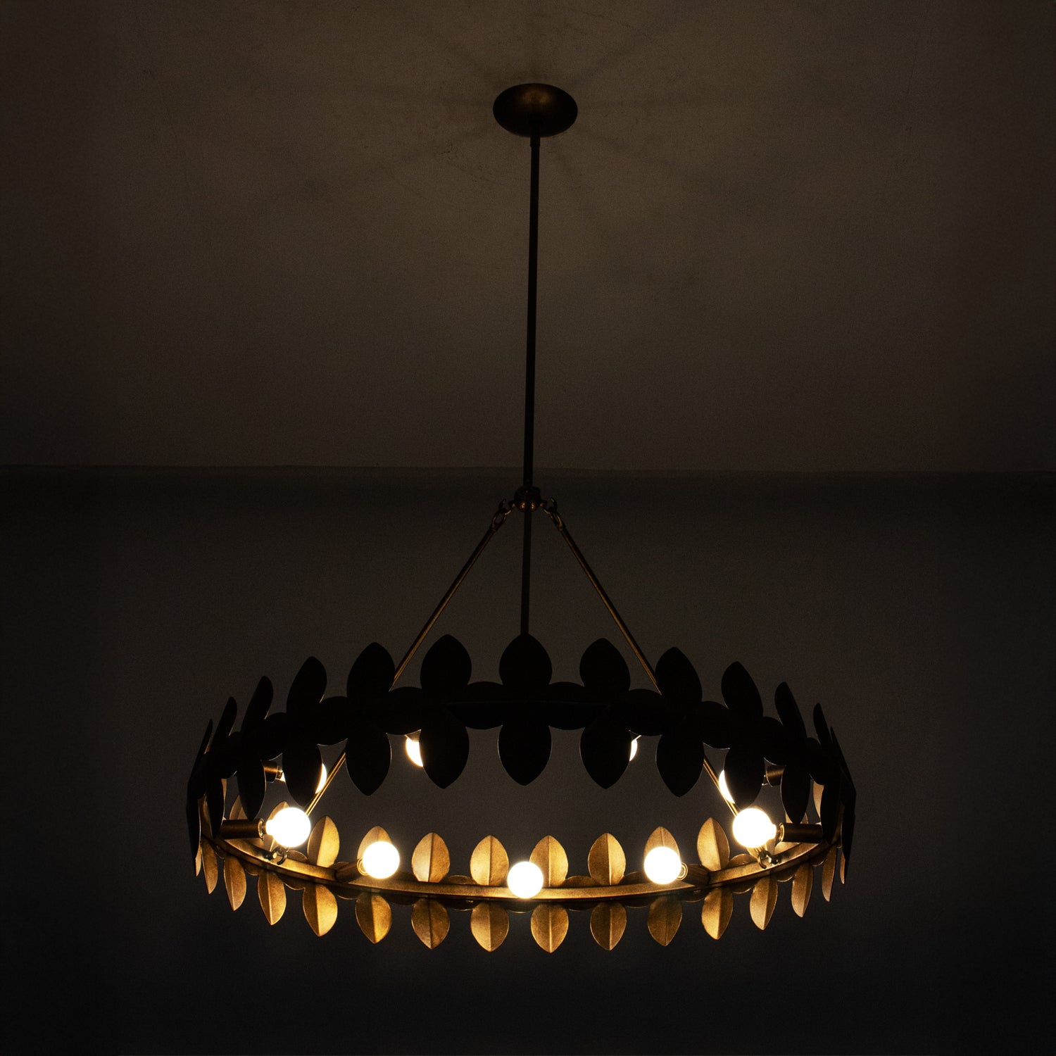 22.75'' Vittoria 9 Light Pearlized Antique Brass Chandelier