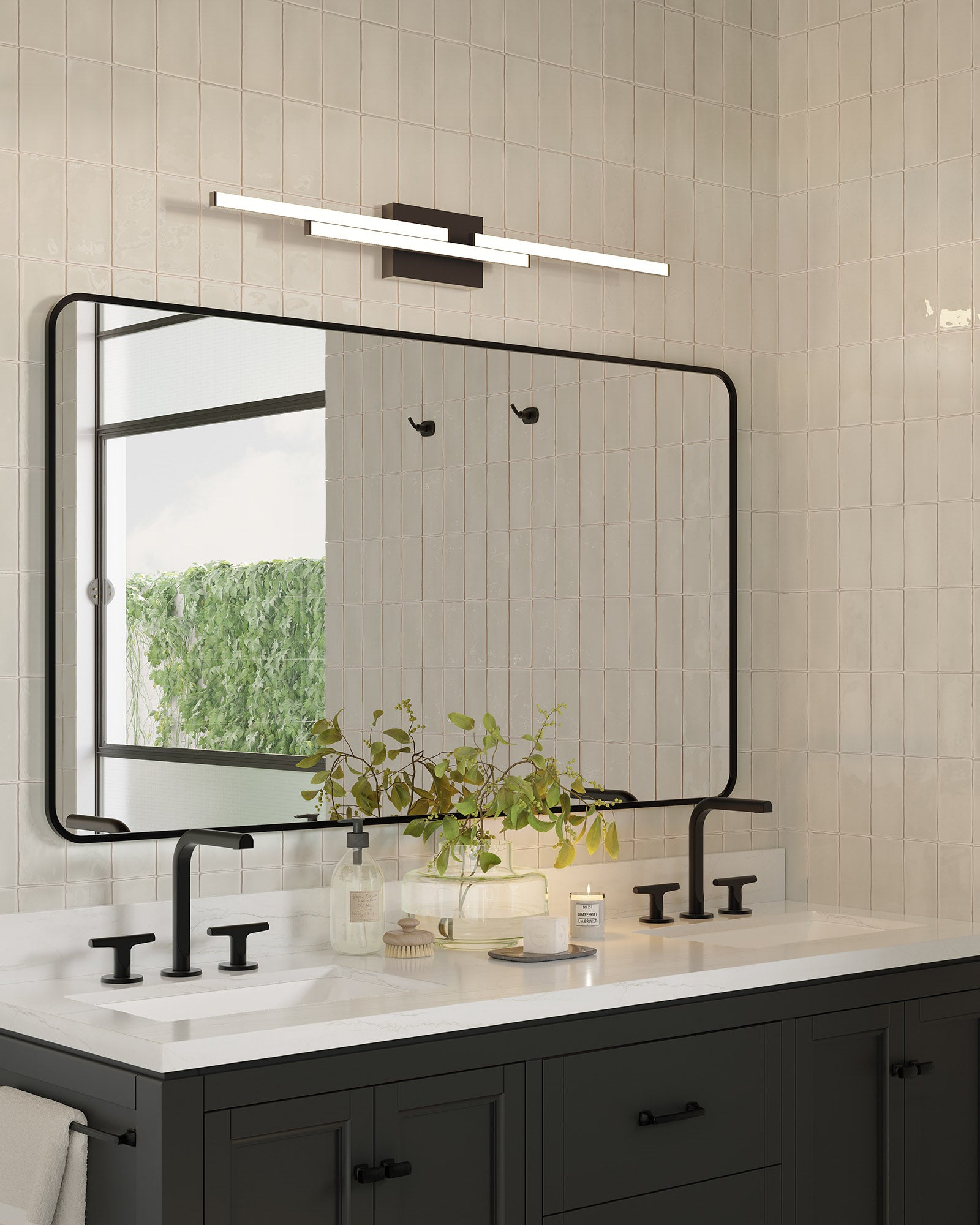 Anello Minor 38-in Aluminum Vanity Light