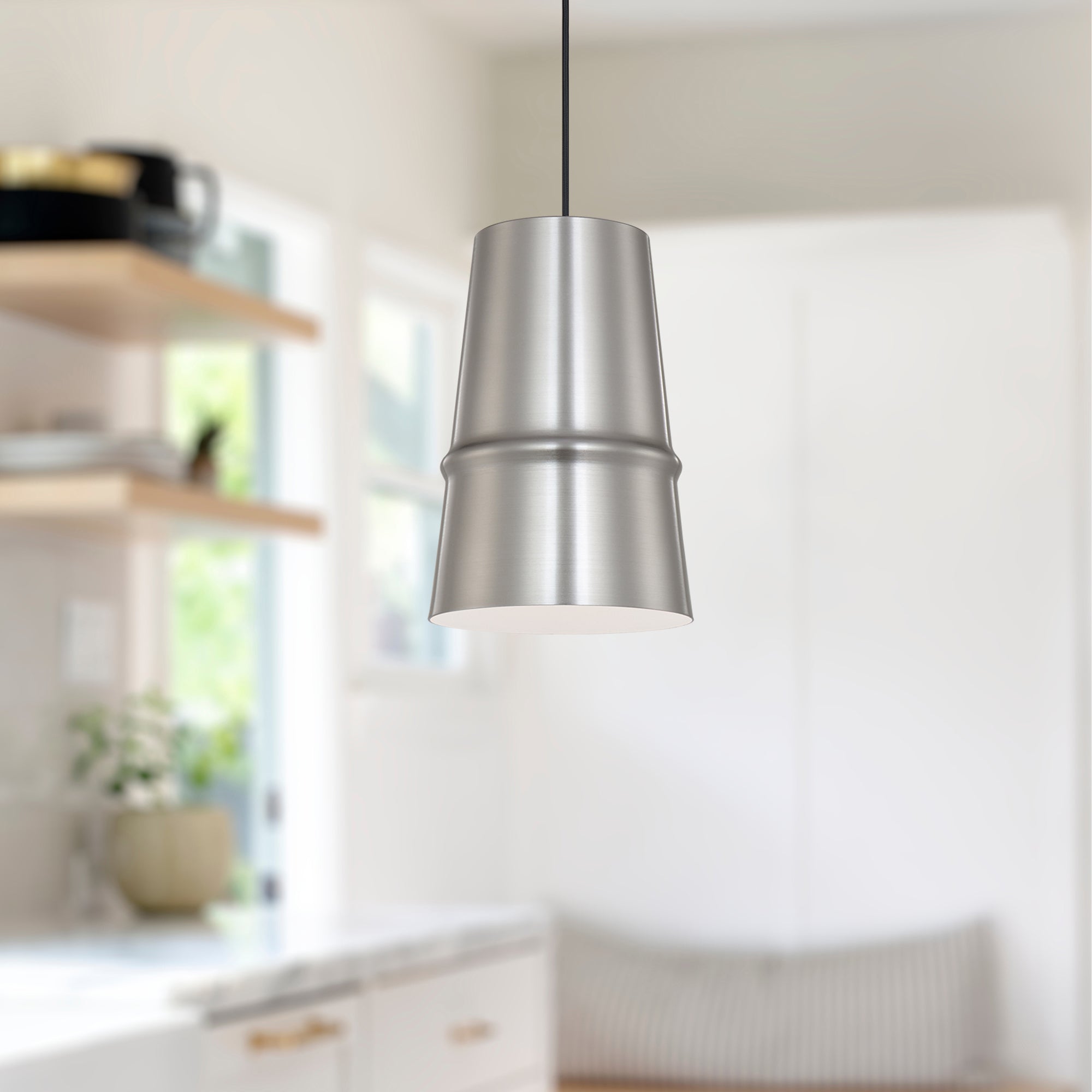 castor-8-in-steel-pendant
