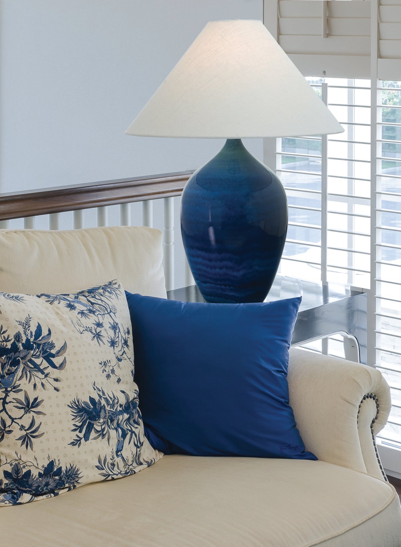 27-inch Scatchard Blue Gloss LED Table Lamp