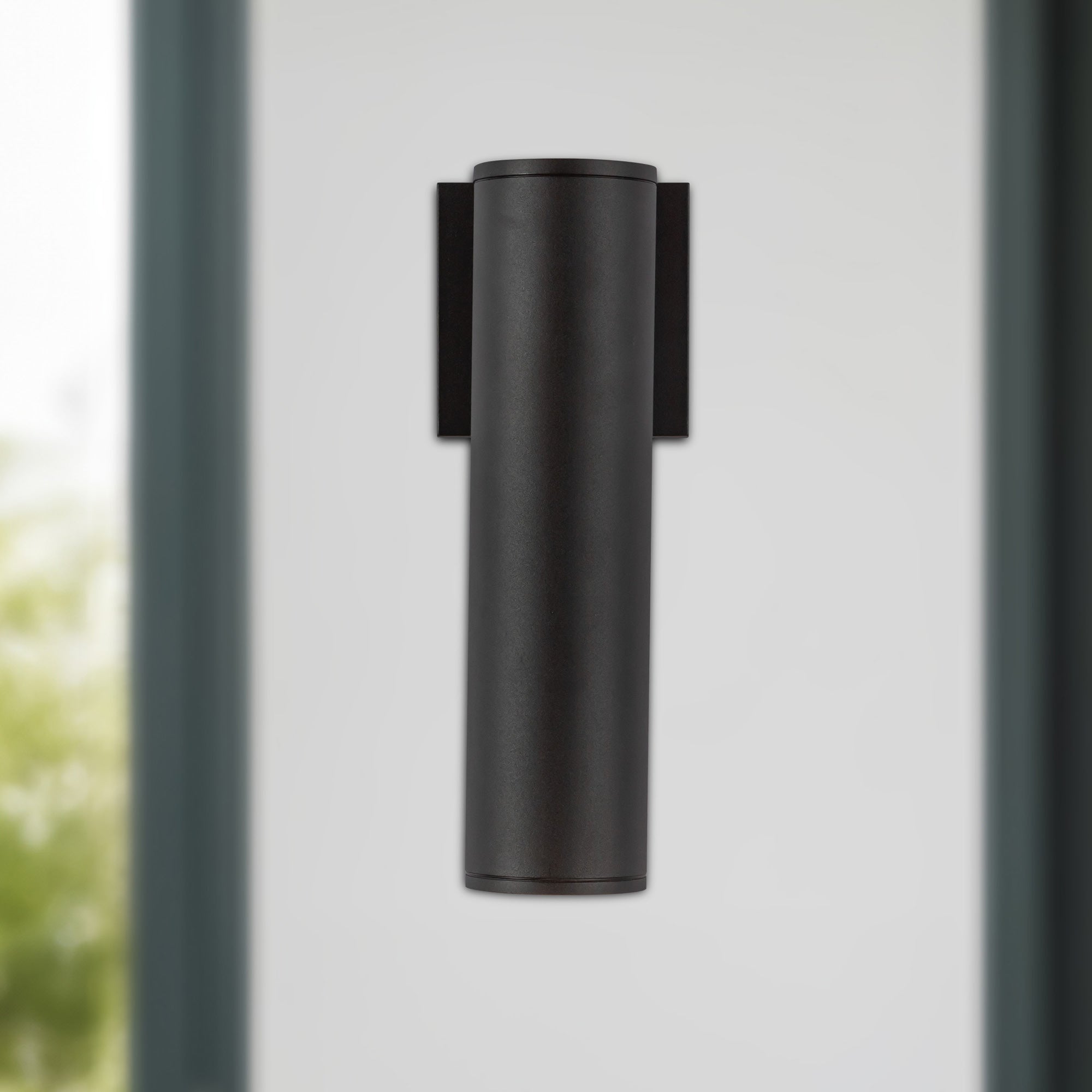 Lorna 12-in (3-in Dia.) Aluminum Outdoor Wall Sconce
