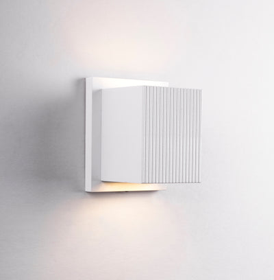 Mavis 5-in Aluminum Outdoor Wall Sconce