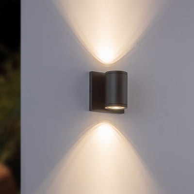 Nordic 4-in Aluminum Outdoor Wall Light
