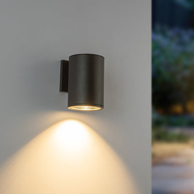 Nordic 7-in (5-in Dia.) Aluminum Outdoor Wall Light