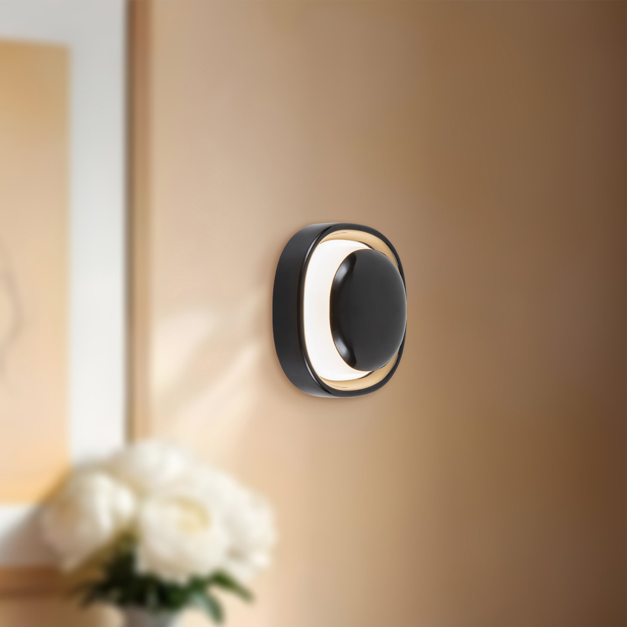 Pebble 8-in Brass Wall Sconce