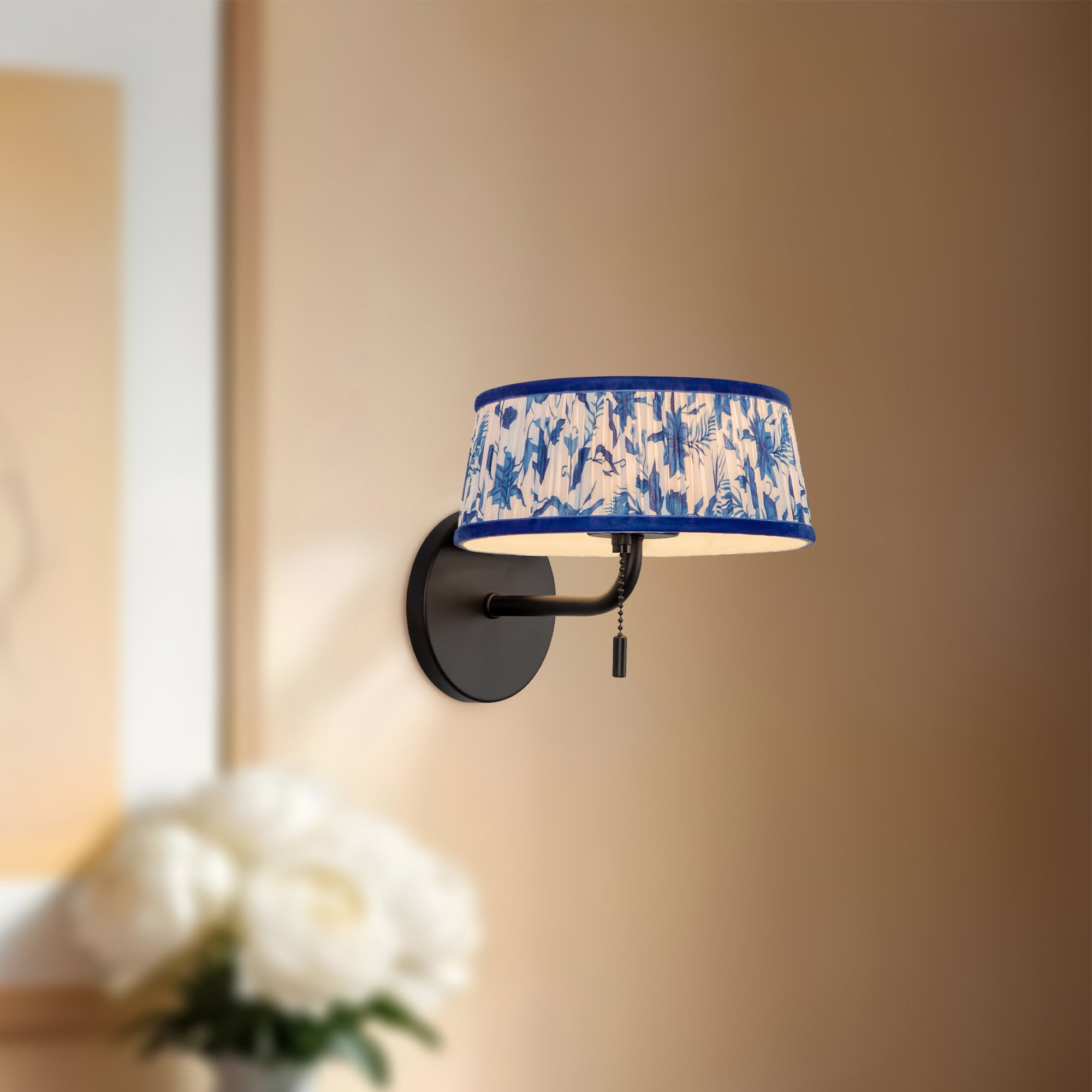 scout-7-in-steel-vanity-light