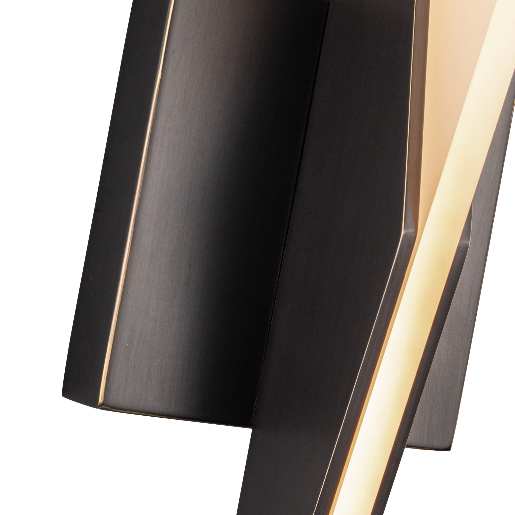 Tachi 15-in Steel Acrylic Wall Sconce