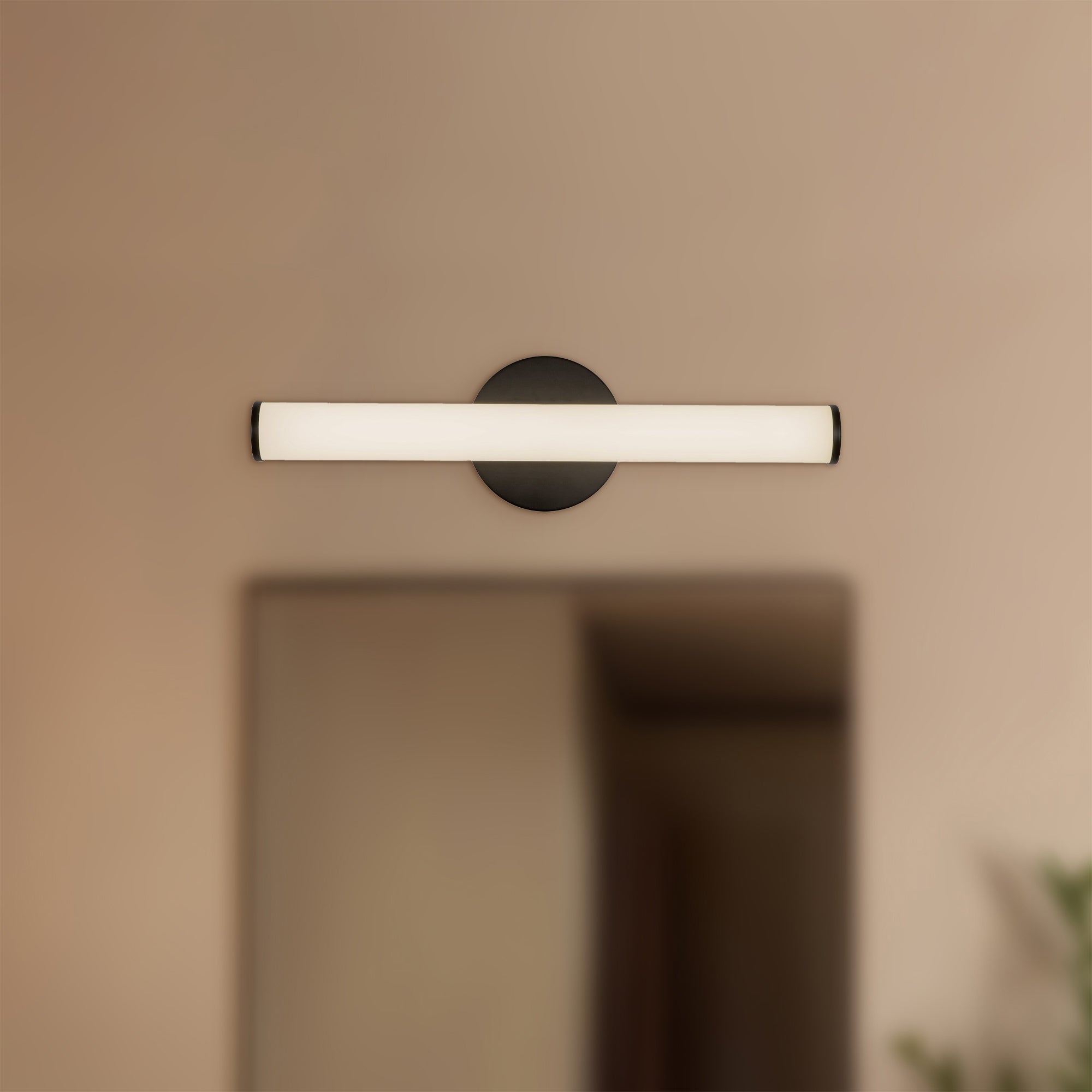 Tectra 18-in Aluminum Steel Acrylic Wall Sconce