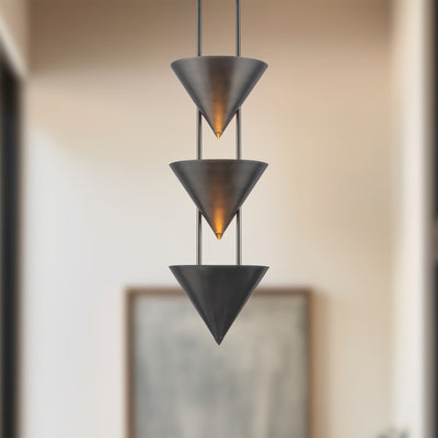 versus-28-in-brass-pendant