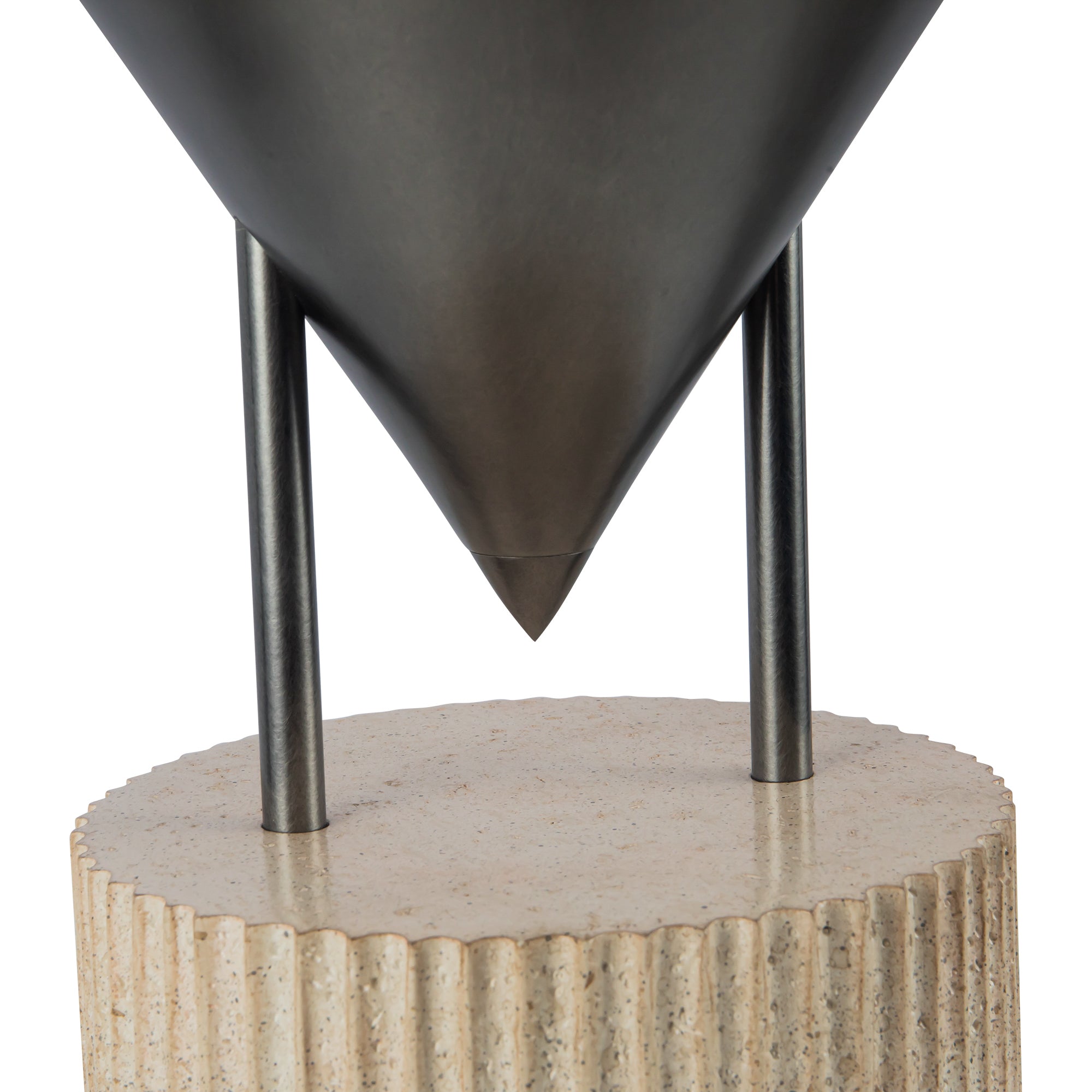 Versus 15-in Brass Table Lamp