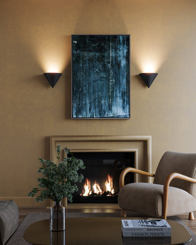 Versus 8-in Brass Wall Sconce