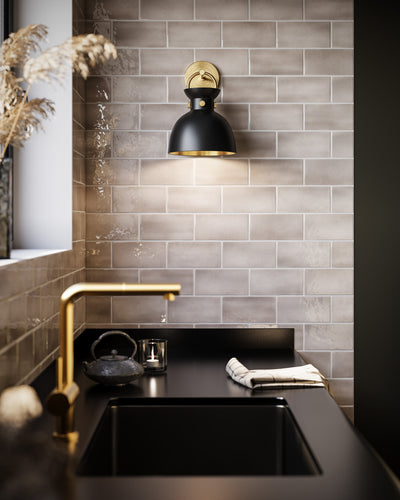 Waldo 9-in Aged Gold/Matte Black 1 Light Damp-Rated Wall/Vanity Light