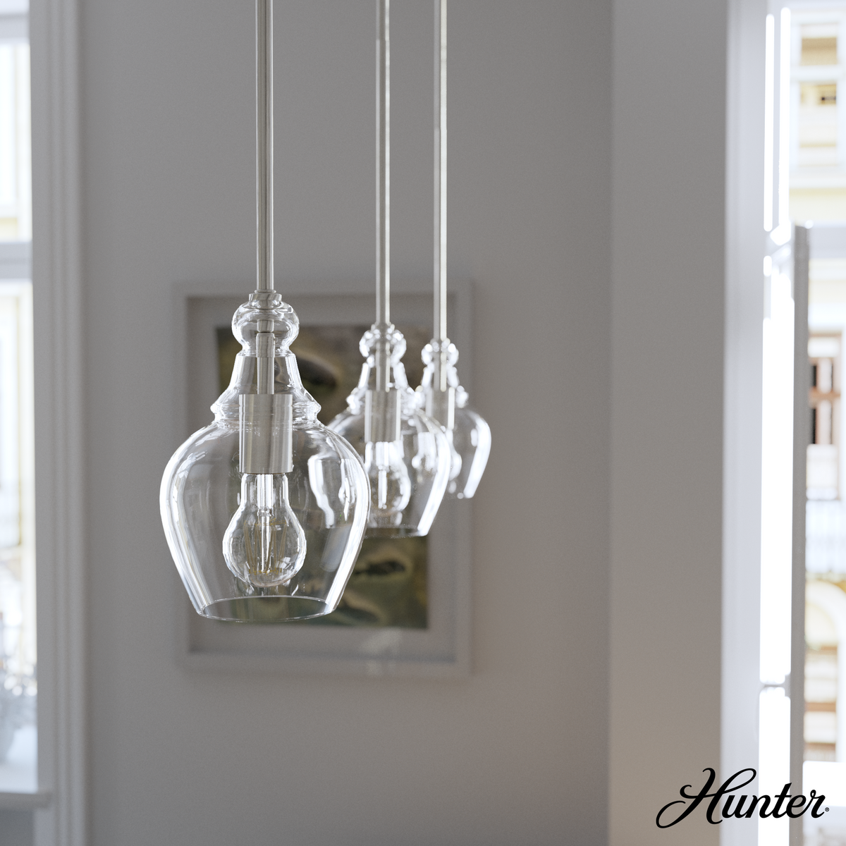 Amara Crest 8-inch 1-light Luxe Gold and Cast Alabaster LED Wall Sconce with Cast Alabaster Resin Shade