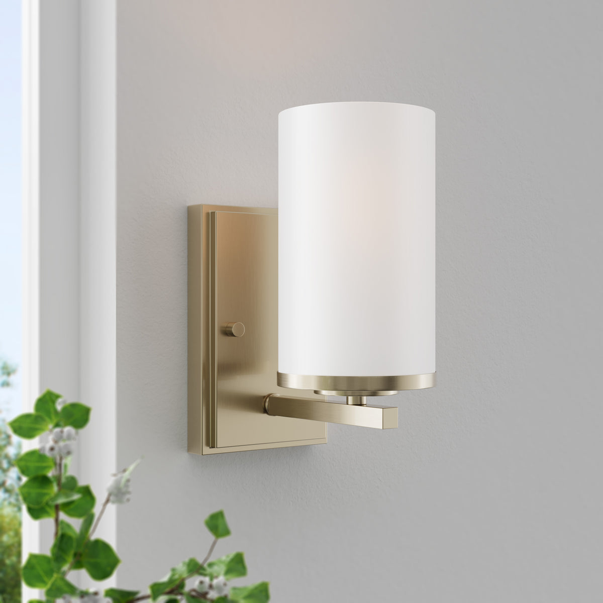 8.75-inch Verlana Modern Gold 1-Light Wall Sconce