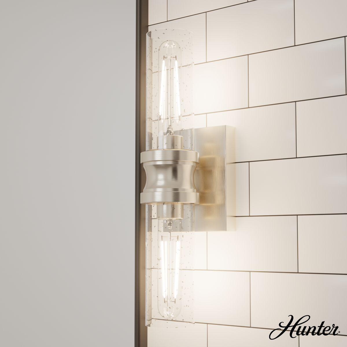 Sacha 11-inch 3-light Alturas Gold Semi-Flush Mount with Clear Glass